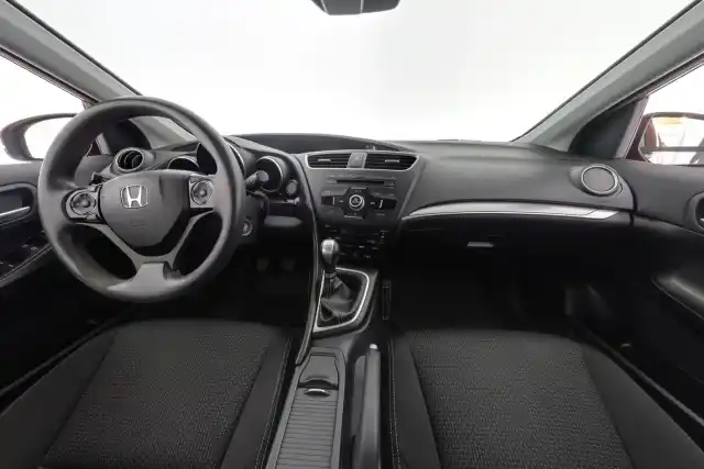 Punainen Viistoperä, Honda Civic – GLX-151