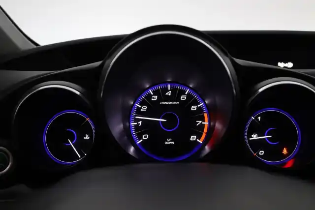 Punainen Viistoperä, Honda Civic – GLX-151