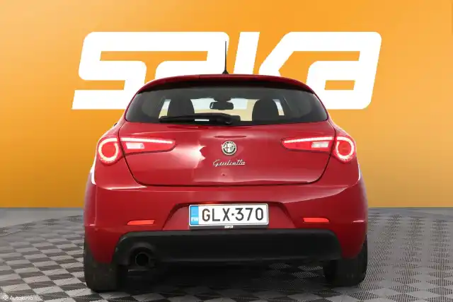 Punainen Viistoperä, Alfa Romeo Giulietta – GLX-370