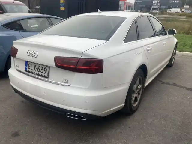 Valkoinen Sedan, Audi A6 – GLX-639