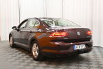 Punainen Sedan, Volkswagen Passat – GLX-772, kuva 5