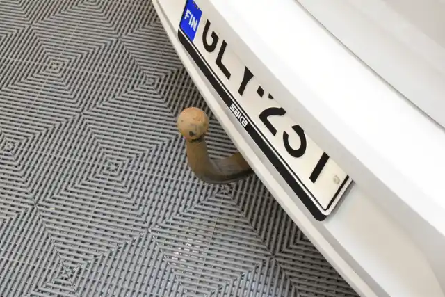 Valkoinen Viistoperä, Volkswagen Polo – GLY-231
