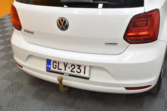 Valkoinen Viistoperä, Volkswagen Polo – GLY-231