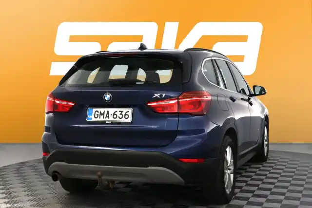 Sininen Maastoauto, BMW X1 – GMA-636