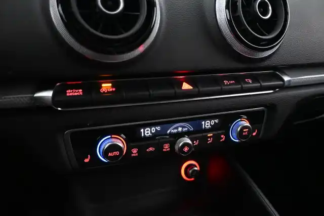 Valkoinen Viistoperä, Audi A3 – GMB-588