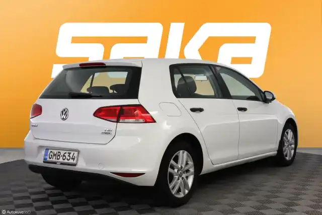 Valkoinen Viistoperä, Volkswagen Golf – GMB-634