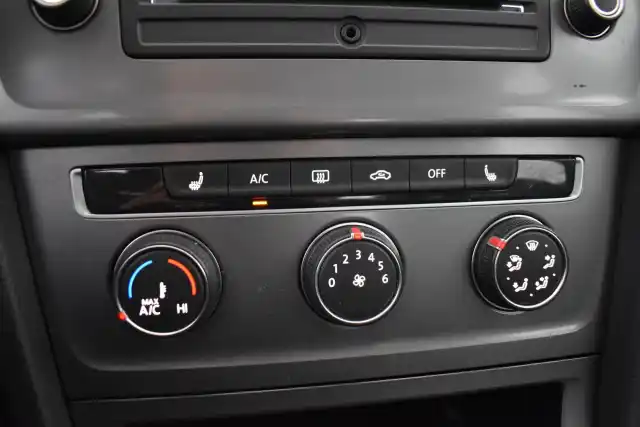Valkoinen Viistoperä, Volkswagen Golf – GMB-634