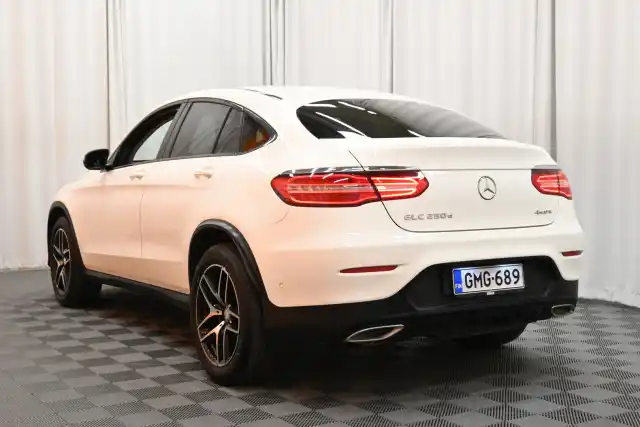 Valkoinen Coupe, Mercedes-Benz GLC – GMG-689