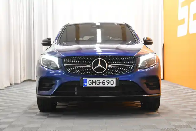 Sininen Maastoauto, Mercedes-Benz GLC – GMG-690