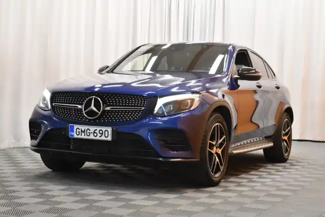 Sininen Maastoauto, Mercedes-Benz GLC – GMG-690