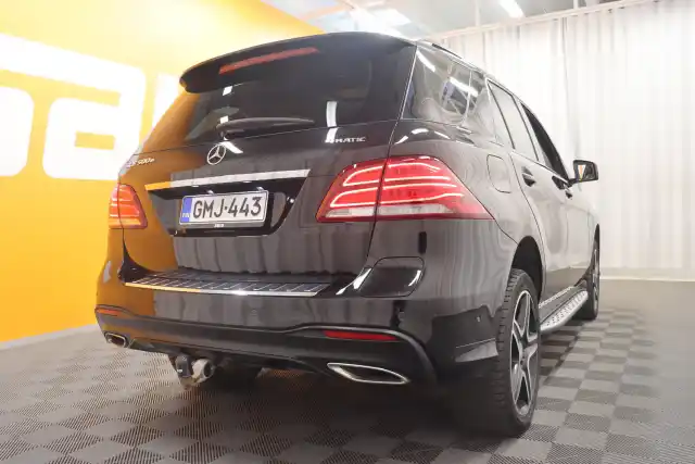 Musta Maastoauto, Mercedes-Benz GLE – GMJ-443