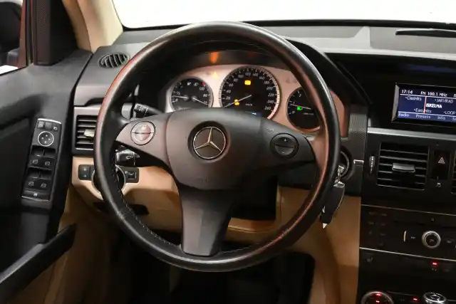 Musta Farmari, Mercedes-Benz GLK – GMK-899