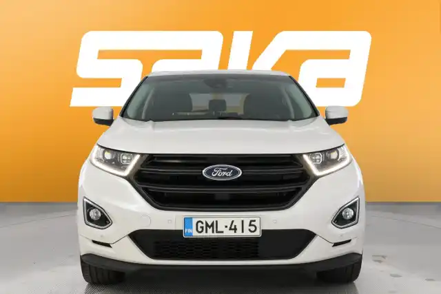 Valkoinen Maastoauto, Ford Edge – GML-415