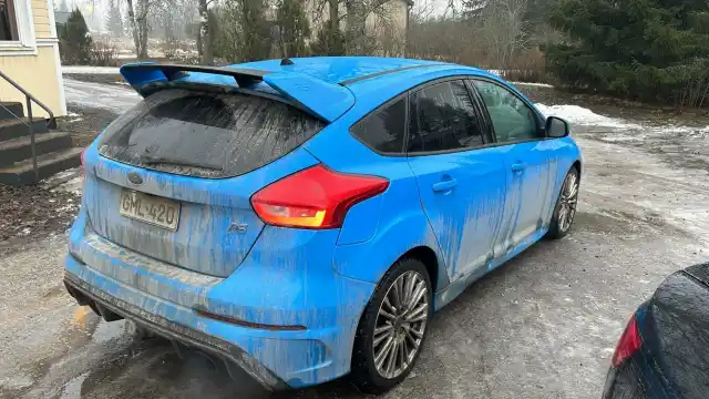 Sininen Viistoperä, Ford Focus – GML-420