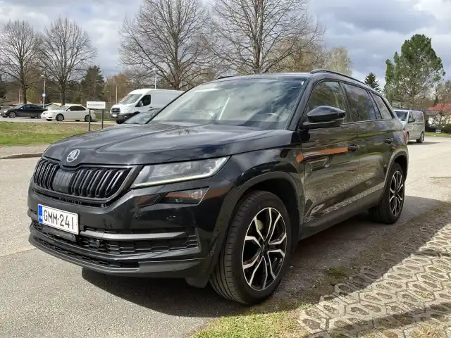 Musta Maastoauto, Skoda Kodiaq – GMM-241