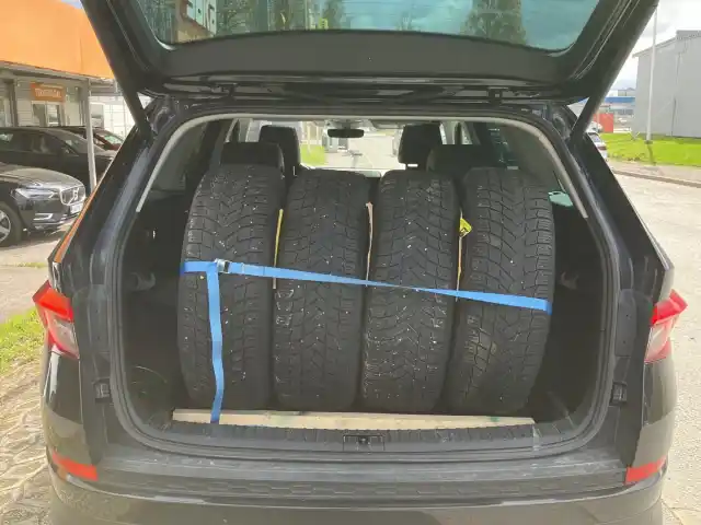 Musta Maastoauto, Skoda Kodiaq – GMM-241