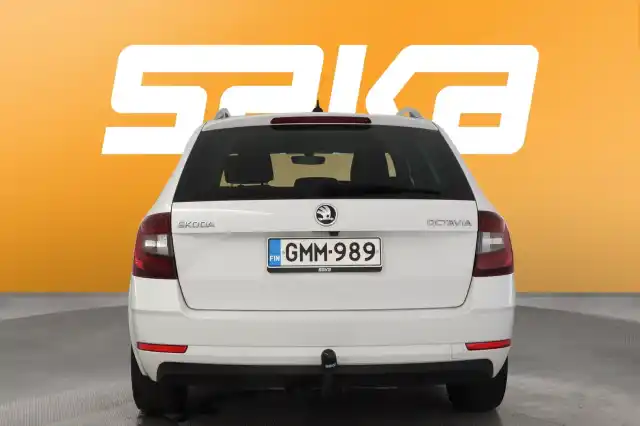 Valkoinen Farmari, Skoda Octavia – GMM-989