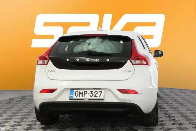 Valkoinen Viistoperä, Volvo V40 – GMP-327