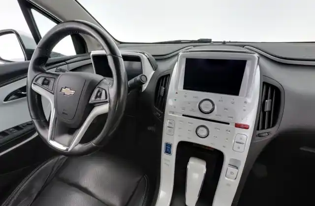 Harmaa Viistoperä, Chevrolet Volt – GMP-734