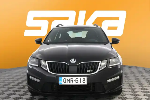 Musta Farmari, Skoda Octavia – GMR-518