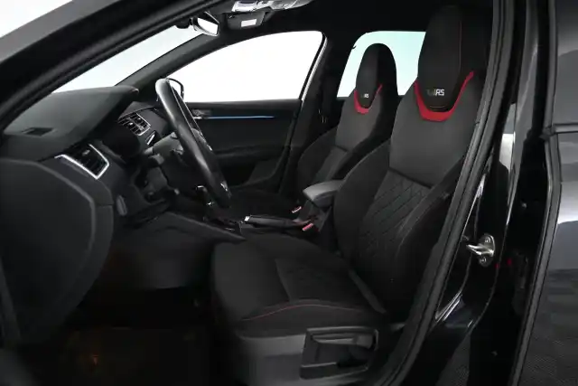 Musta Farmari, Skoda Octavia – GMR-518