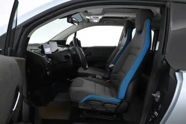 Harmaa Sedan, BMW i3 – GMR-861