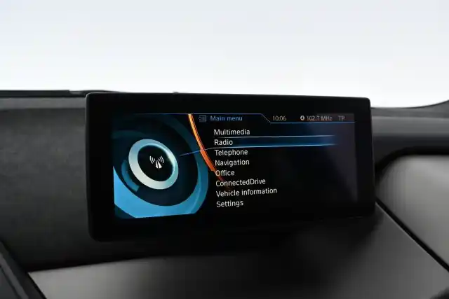 Harmaa Sedan, BMW i3 – GMR-861