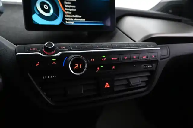 Harmaa Sedan, BMW i3 – GMR-861