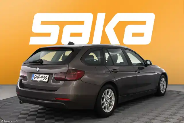 Ruskea Farmari, BMW 318 – GMR-939