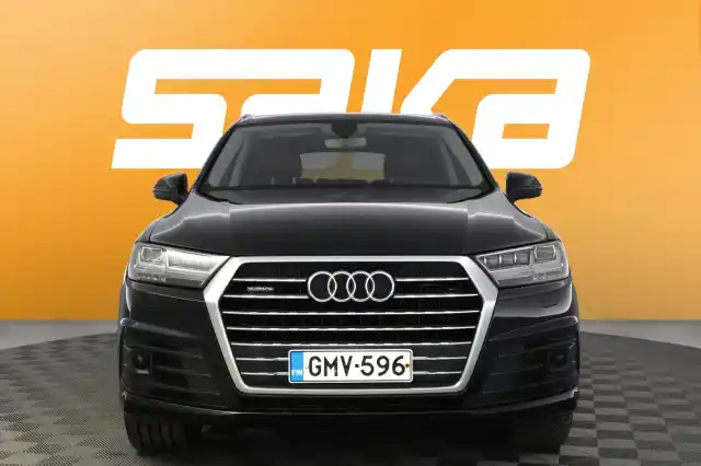 Musta Maastoauto, Audi Q7 – GMV-596