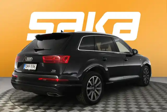 Musta Maastoauto, Audi Q7 – GMV-596