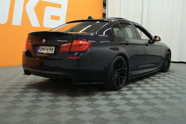 Musta Sedan, BMW M550D – GMV-696