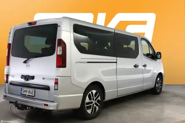 Harmaa Tila-auto, Opel Vivaro – GMV-842