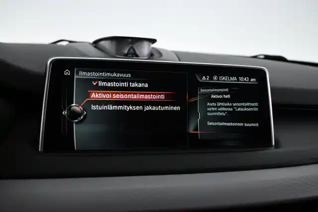 Sininen Maastoauto, BMW X5 – GMX-558