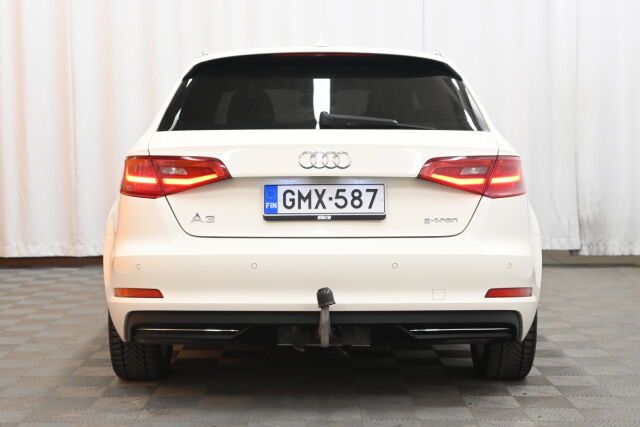 Valkoinen Viistoperä, Audi A3 – GMX-587