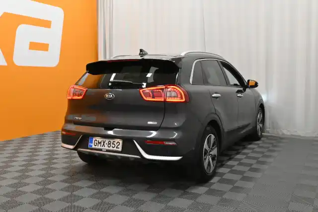 Harmaa Farmari, Kia Niro – GMX-852