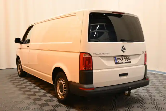 Valkoinen Pakettiauto, Volkswagen Transporter – GMY-284