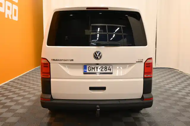 Valkoinen Pakettiauto, Volkswagen Transporter – GMY-284