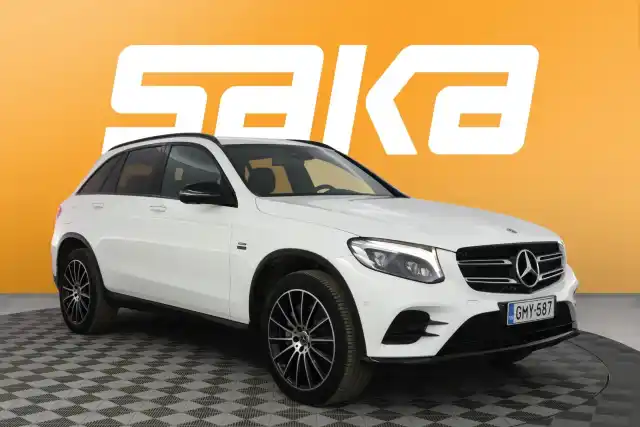 Valkoinen Maastoauto, Mercedes-Benz GLC – GMY-587