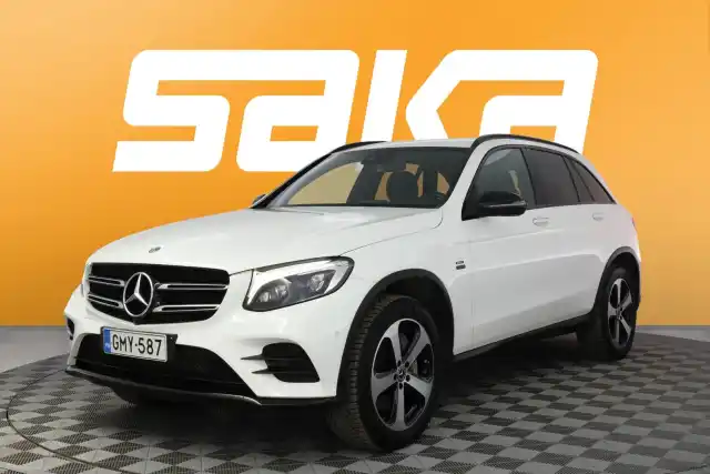 Valkoinen Maastoauto, Mercedes-Benz GLC – GMY-587