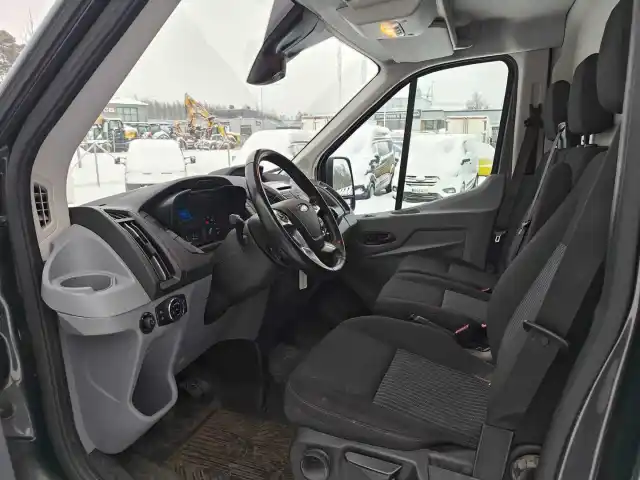 Harmaa Pakettiauto, Ford Transit – GMZ-108