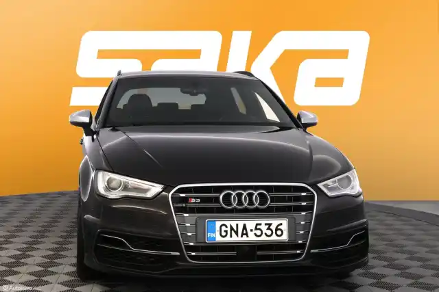 ruskea Viistoperä, Audi S3 – GNA-536