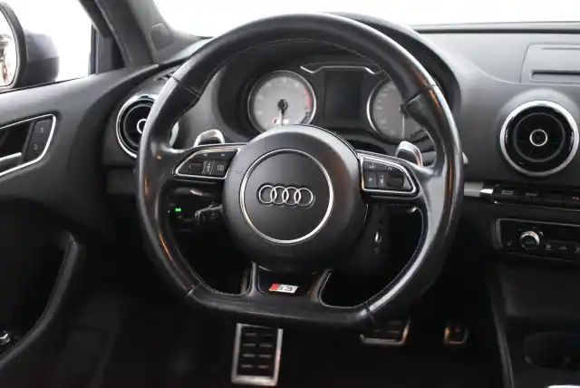 ruskea Viistoperä, Audi S3 – GNA-536