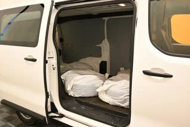 Valkoinen Pakettiauto, Toyota Proace – GNA-674