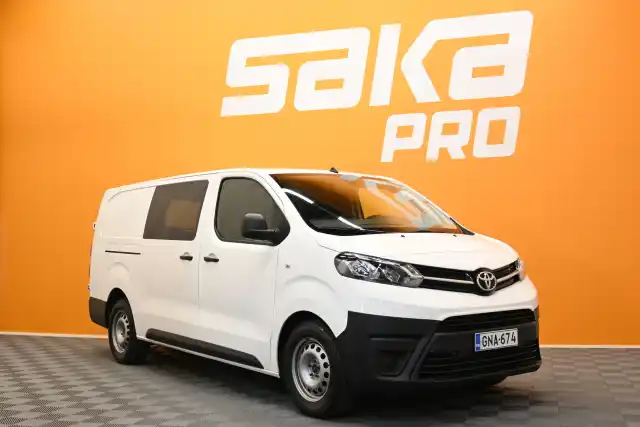 Valkoinen Pakettiauto, Toyota Proace – GNA-674