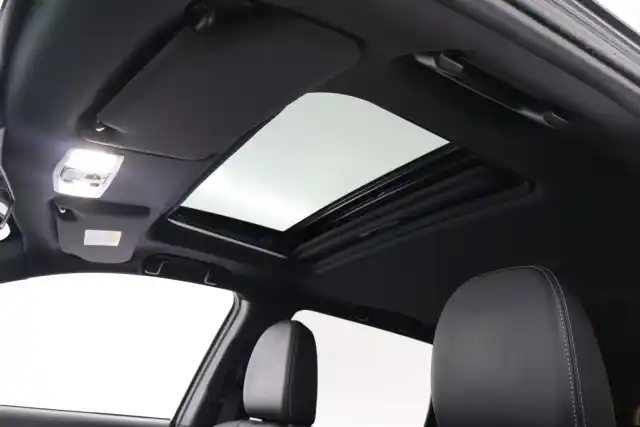 Musta Maastoauto, Mitsubishi Outlander PHEV – GNC-239