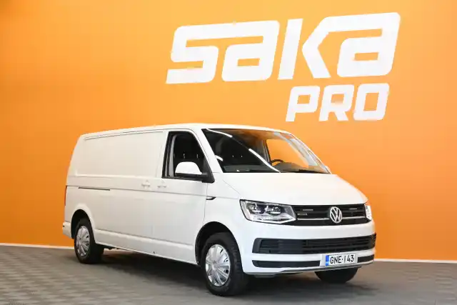 Valkoinen Pakettiauto, Volkswagen Transporter – GNE-143