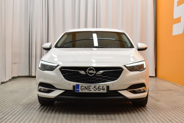 Valkoinen Farmari, Opel Insignia – GNE-564