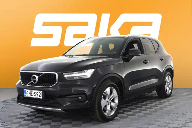Musta Maastoauto, Volvo XC40 – GNE-592