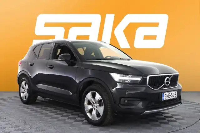 Musta Maastoauto, Volvo XC40 – GNE-592